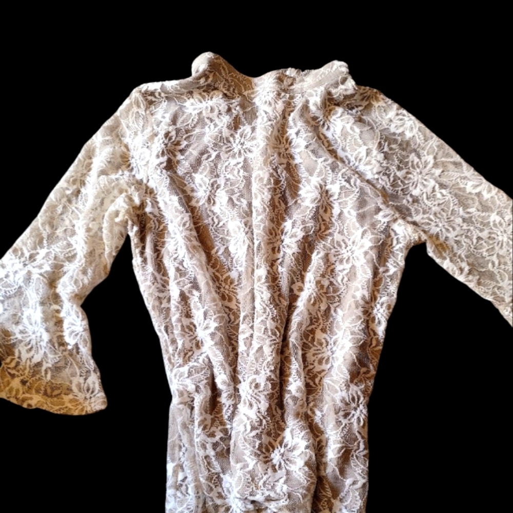 Women's lace mid sleeve dressy shirt